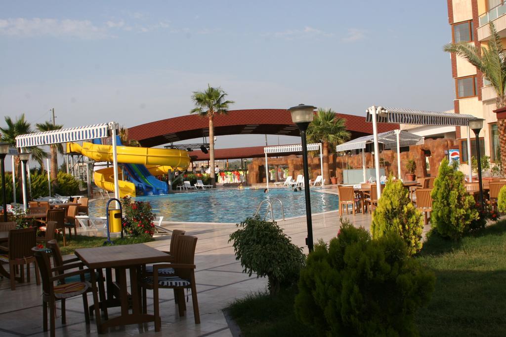 Gumus Hotel Arsuz Экстерьер фото